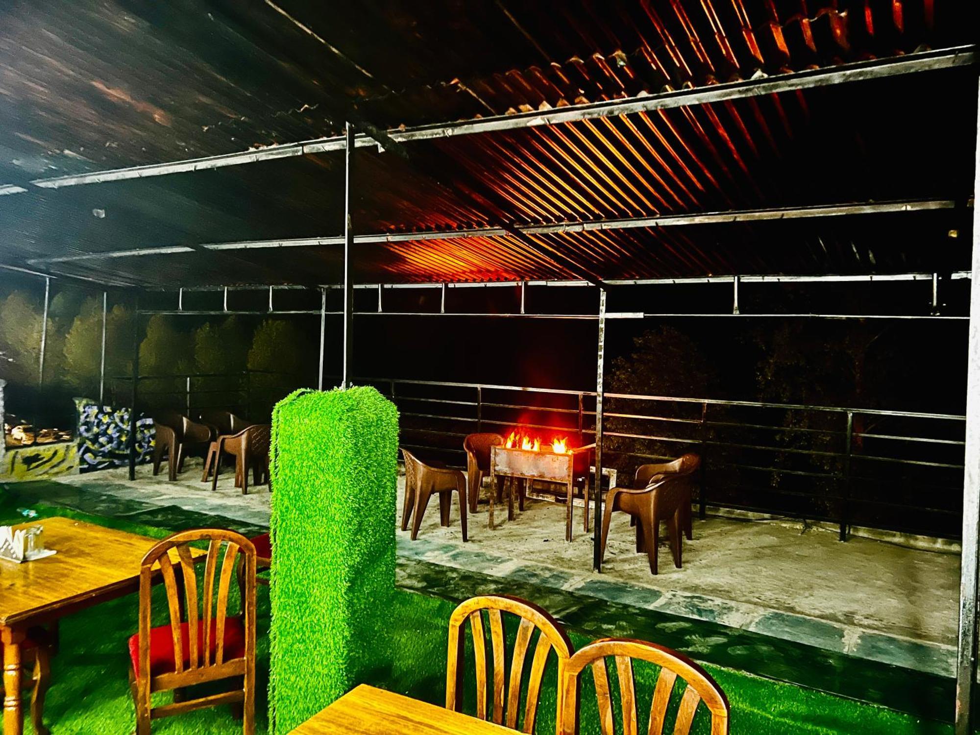 Hotel Green Link -#Near Volvo Bus Stand #Mountain View #River View #Open Terrace Manali  Exterior photo